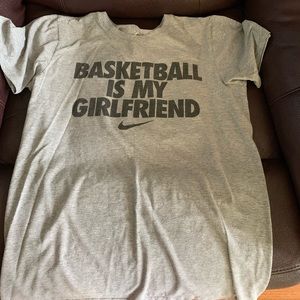 Nike men’s small gray t-shirt